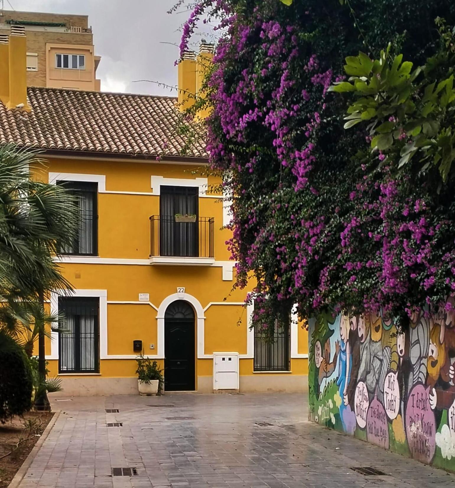 Yard Patraix By Concept Flats Hotel Valencia Exterior photo